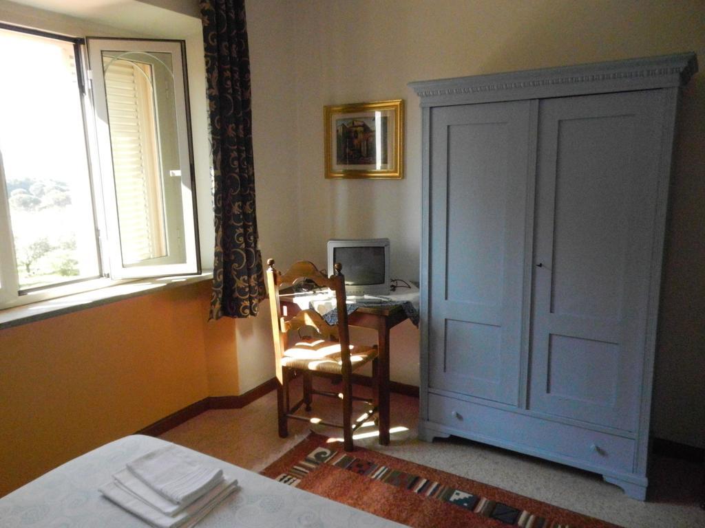 Residence Il Colle Collestrada Chambre photo
