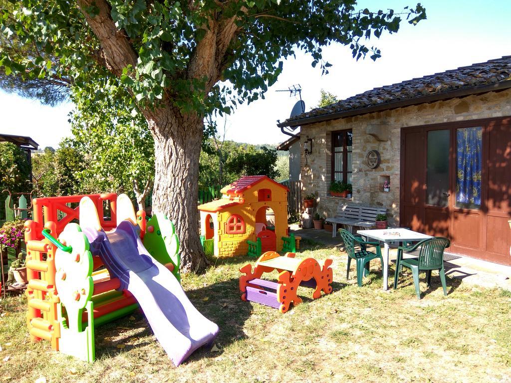 Residence Il Colle Collestrada Extérieur photo